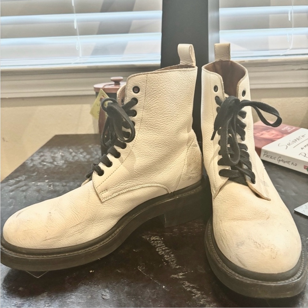 Women’s Frye Alice White Leather Combat Boots - Picture 15 of 16